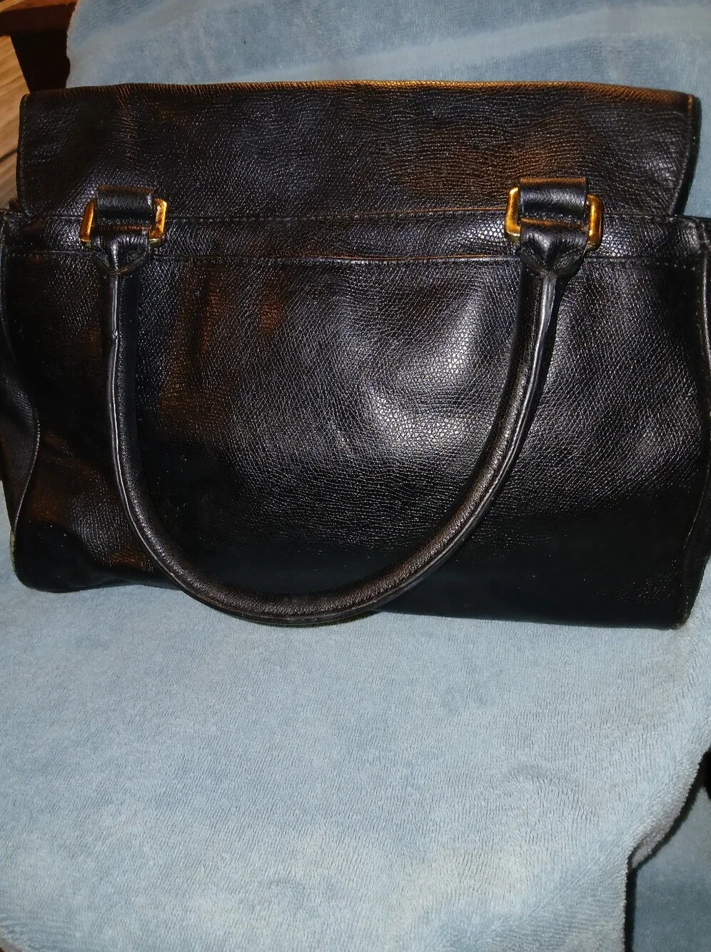Talbots Classic Black Leather Tassel Hand Bag.    FF#405